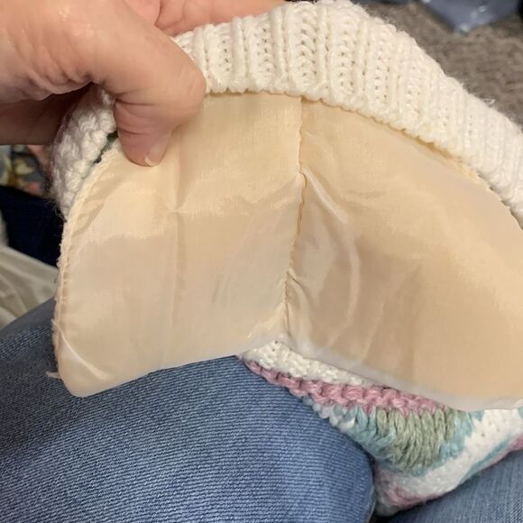 Vintage 80s Needles & Yarn Ivory Cable Knit Floral Yoke Crewneck Sweater Size M - Picture 10 of 13